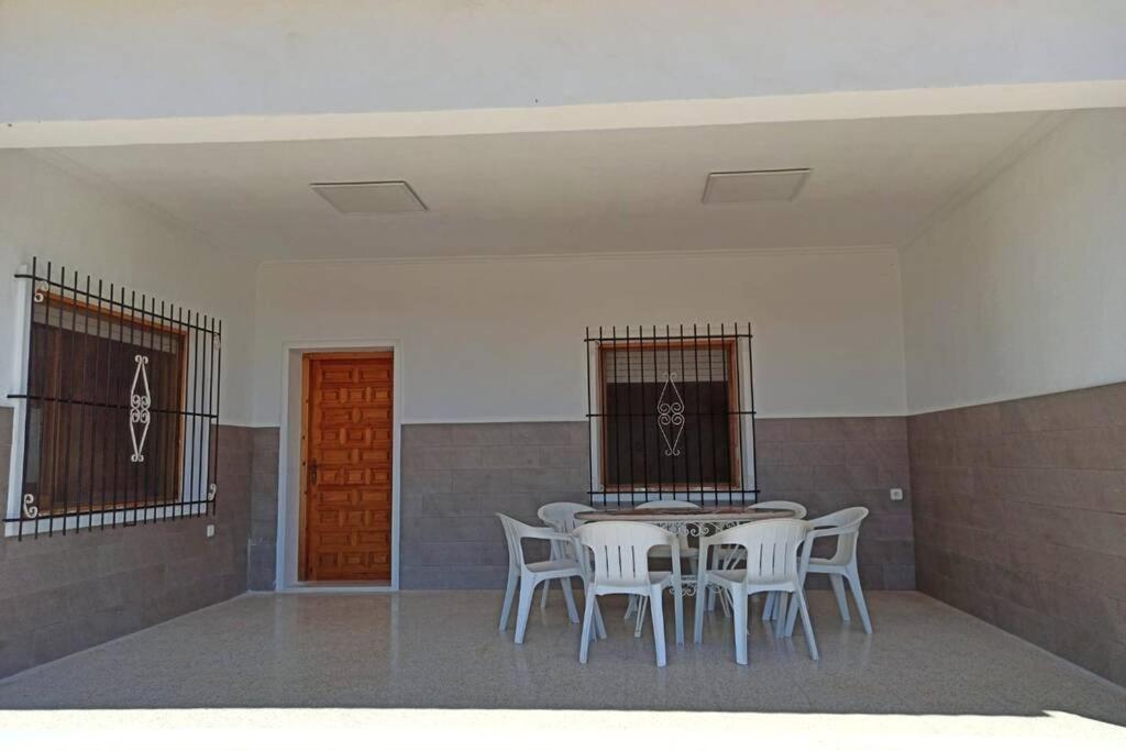 Villa Rustica Privada Con Gran Chalet Y Piscina Elche Extérieur photo